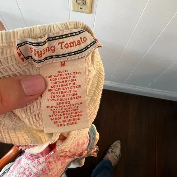 White, Floral Embroidery Maxi Dress - Picture 5 of 6